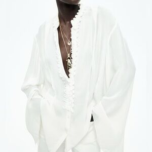 CRÊPE BLOUSE